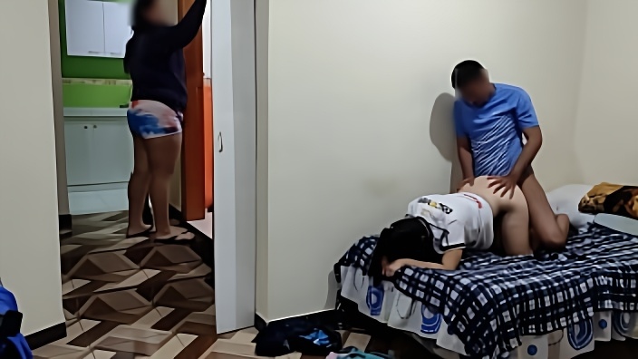 My stepsister and I fuck secretly from our step mother, she cleans and we do it without her seeing us, how nice it is to put my big cock in my little step sister