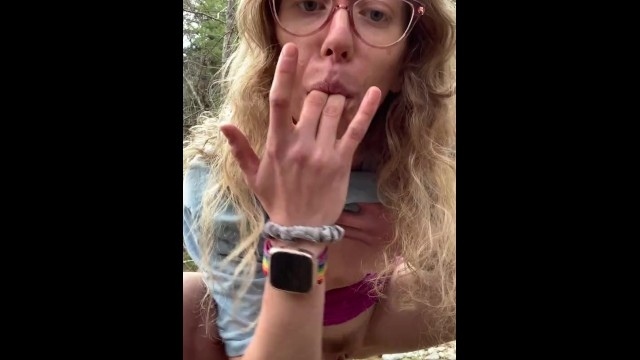Sarah Evans Has the Hottest Pussy on PornHub and Loves to Pee for you