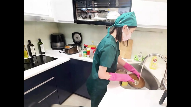 The nurse lady is inserted into her body from behind by the doctor and cums inside the ass